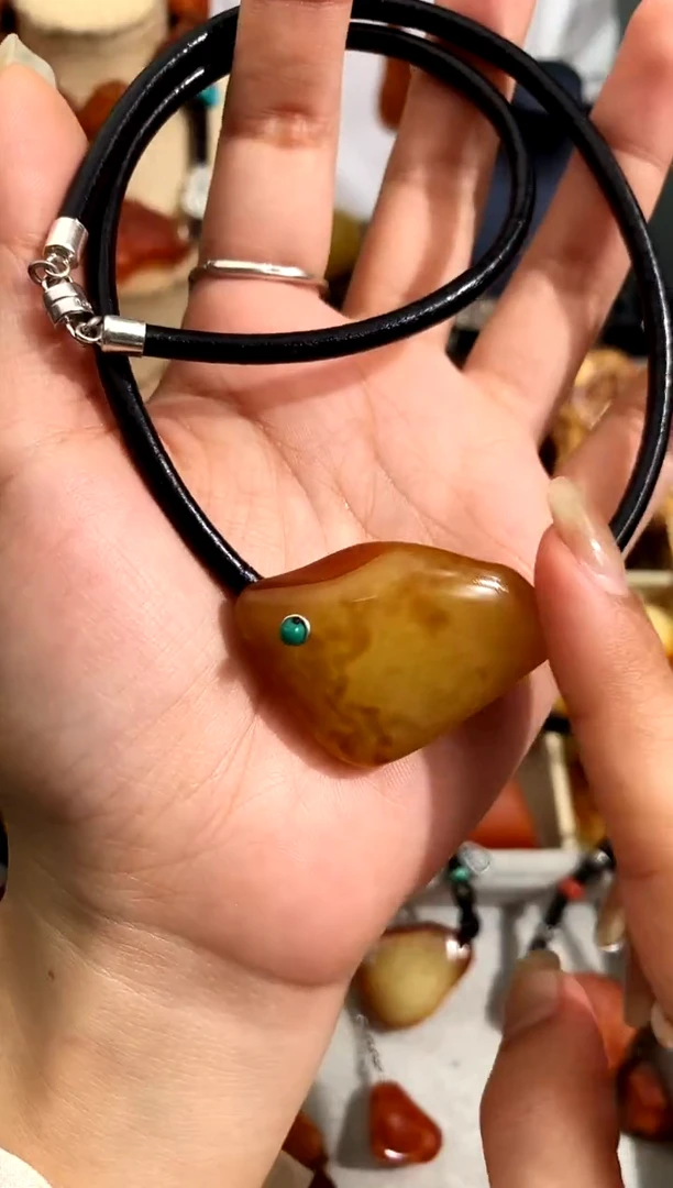 【闪购商品】蜜蜡裸石未镶嵌似玉