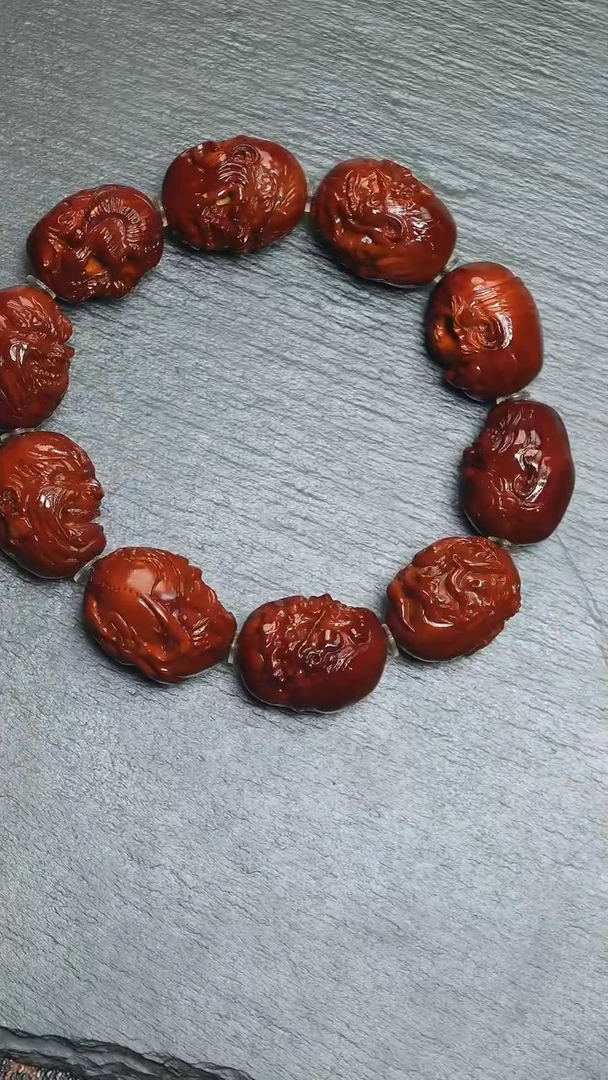 【闪购商品】橄榄核吊坠2.2向死而生回血
