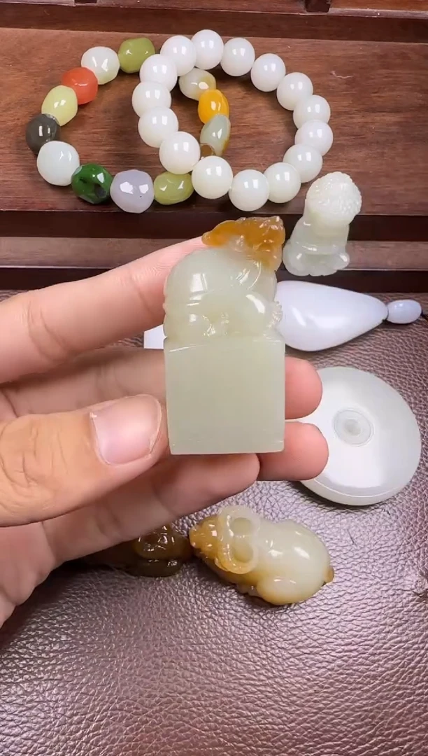 未镶嵌和田玉挂件挂件