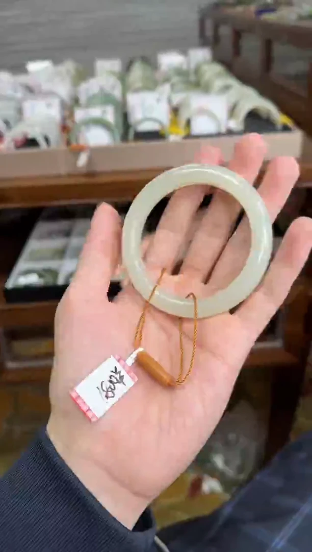 未镶嵌手镯和田玉57-541