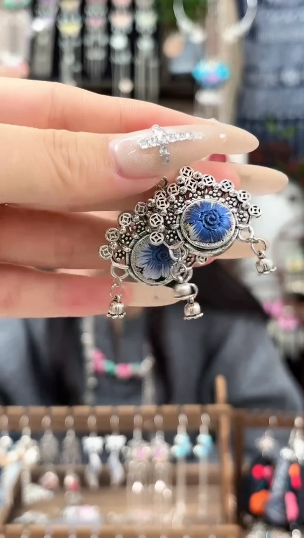 织绣民族风非遗老绣饰品586