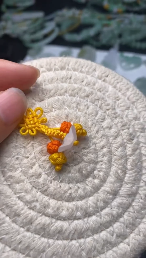 定制翡翠未镶嵌n****楠翡翠毛货多样性发其一