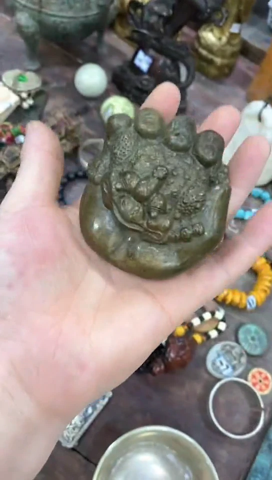 鸿兴工艺摆件把件手蟾