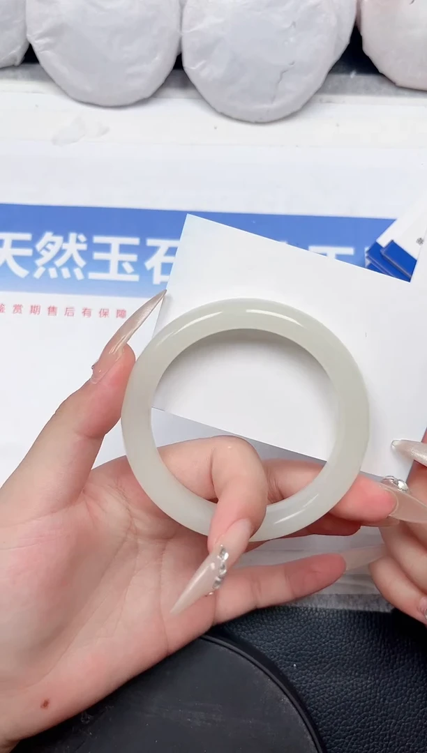 石英质玉手镯未镶嵌23-56