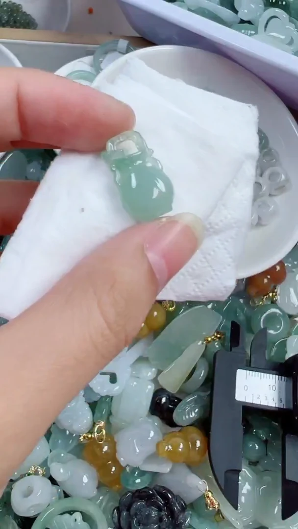 散珠翡翠547号链接，A货翡翠