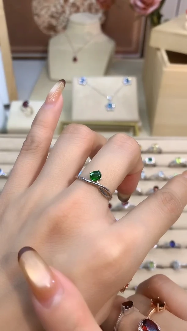 银S925镶嵌透辉石戒指透辉石