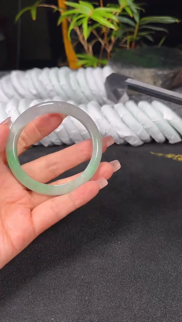 缅风时尚冰透美人手镯【直播间专用链接】A314