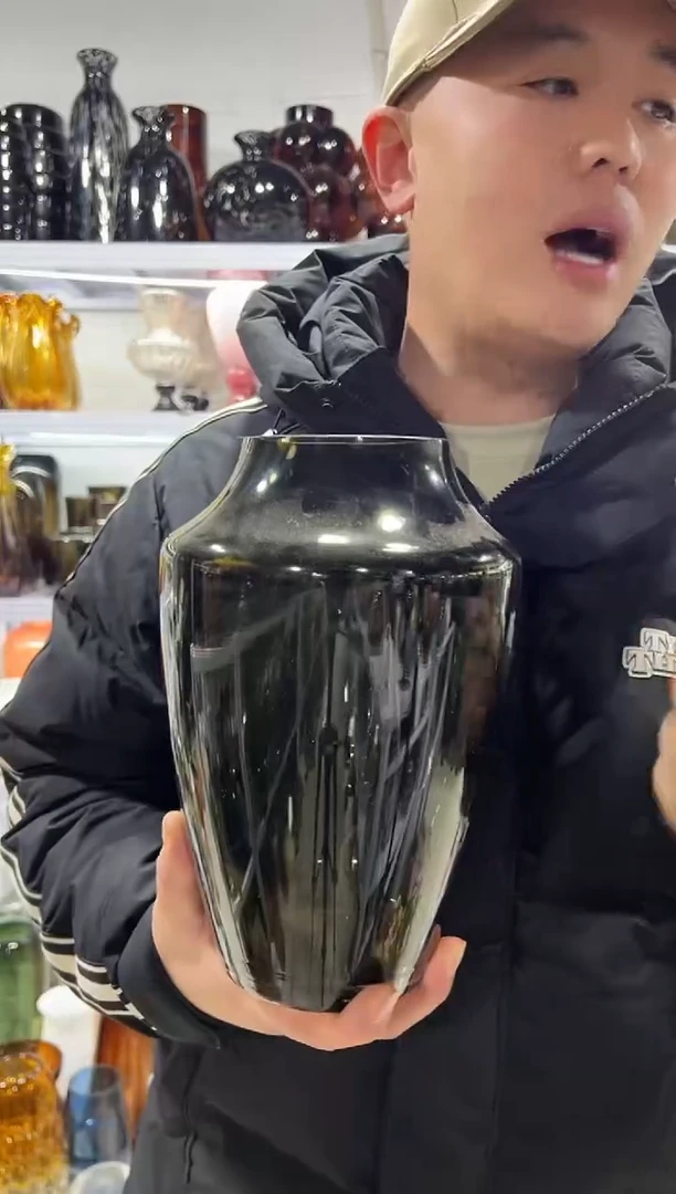 透灰色花瓶...微瑕介意勿拍