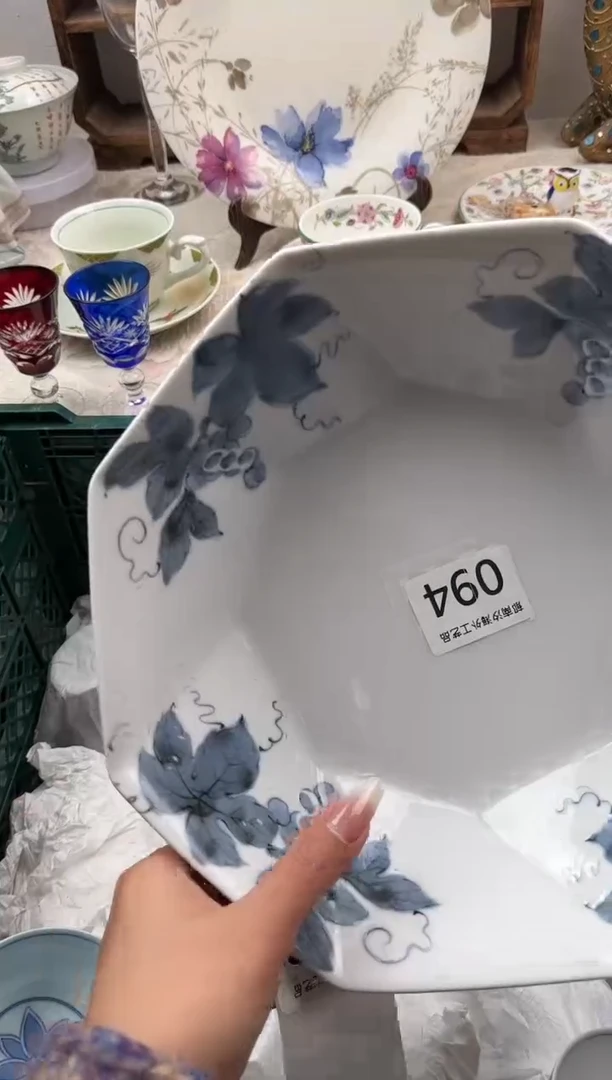 钱**。B          094