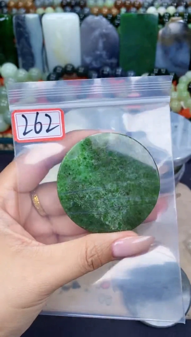 和田玉未镶嵌颈饰和田玉