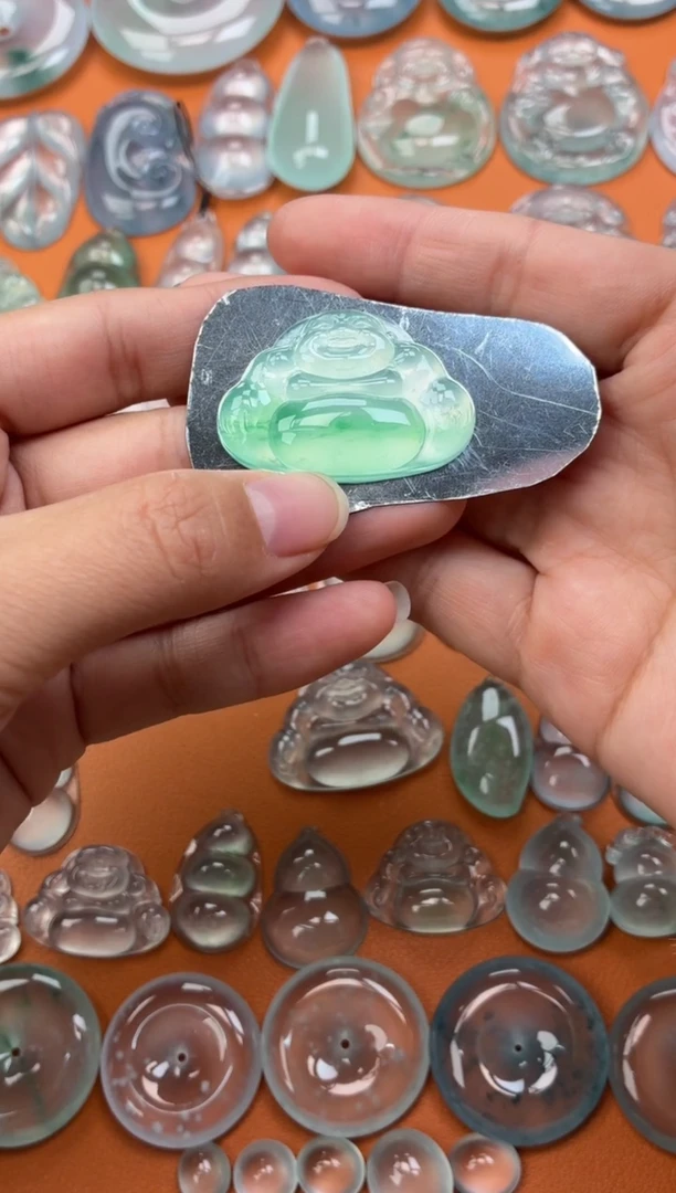 吊坠(不含链)未镶嵌翡翠28 佛公 24.4 36.4 5.7