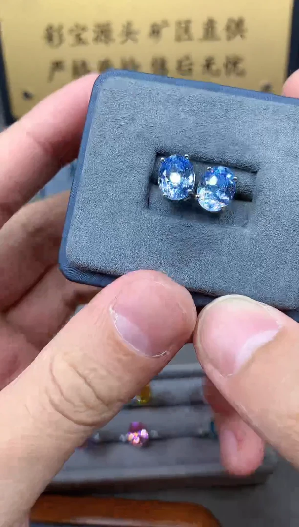 银S925镶嵌耳坠海蓝宝石2222