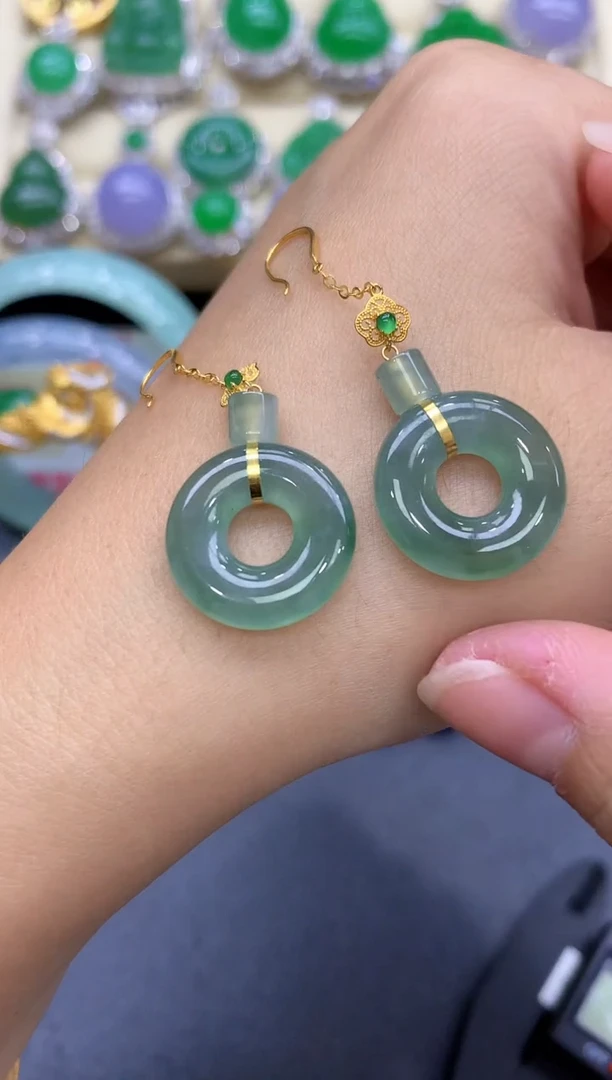 18K金镶嵌翡翠耳饰193-中国好珍宝