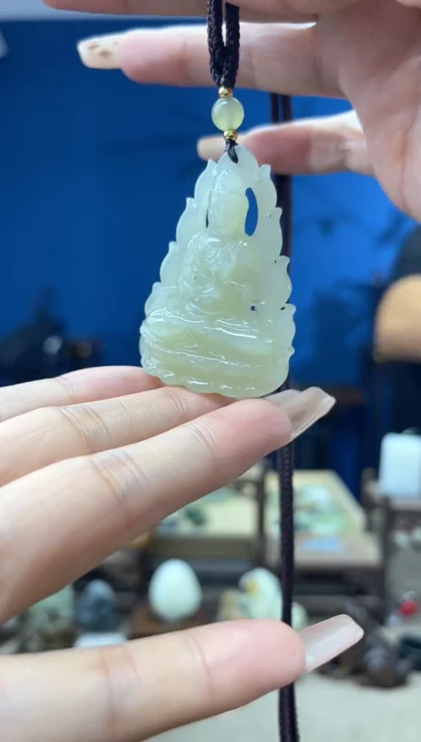 和田玉未镶嵌颈饰1