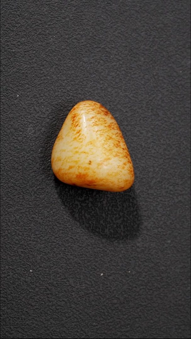 吊坠(不含链)未镶嵌和田玉76.6克和田玉原石