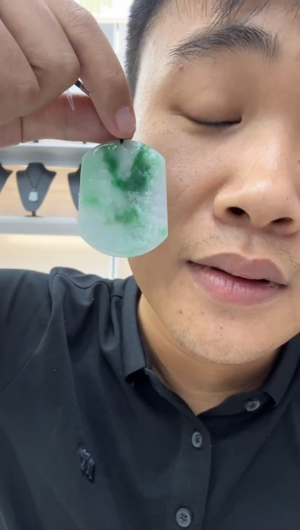 颈饰未镶嵌翡翠天然翡翠A货孤品一件