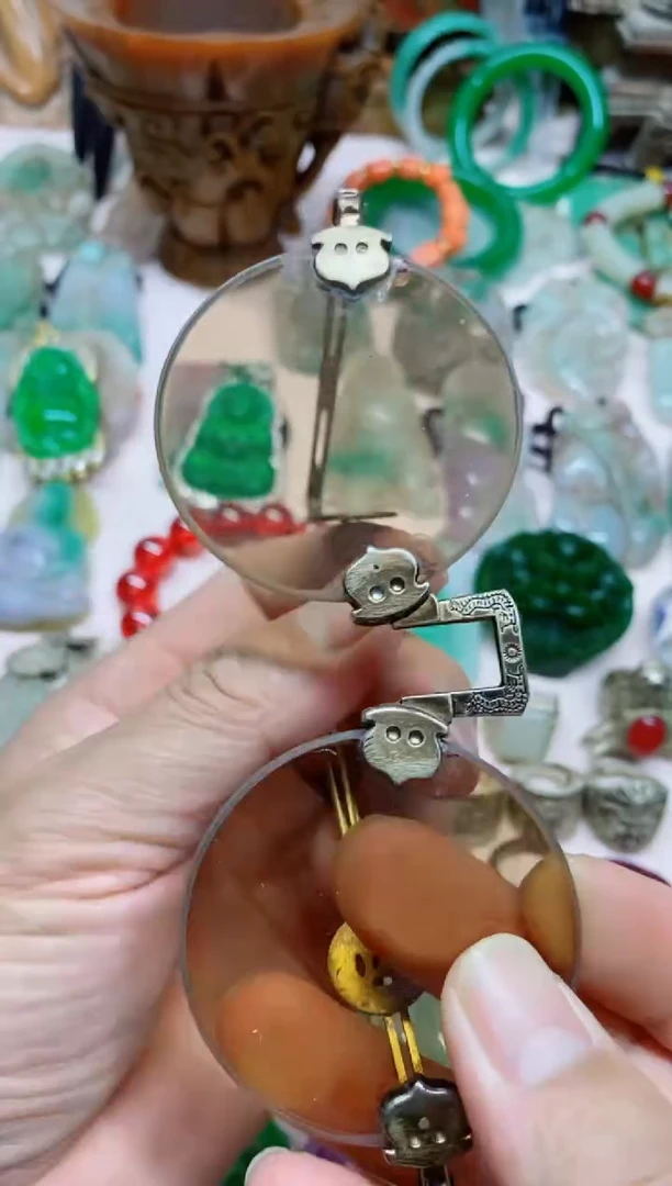 1直播间的实时画面