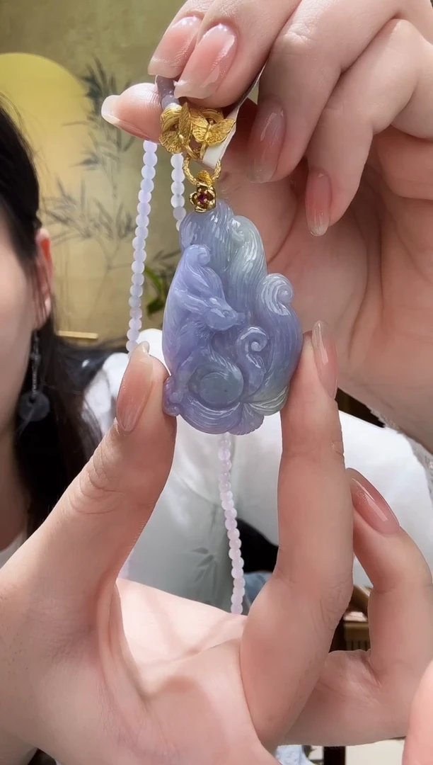 颈饰未镶嵌翡翠吊坠