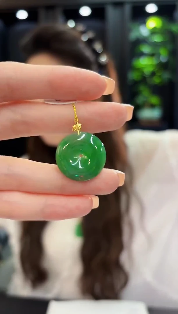 颈饰18K金镶嵌翡翠 缅料A货/支持复检/一件