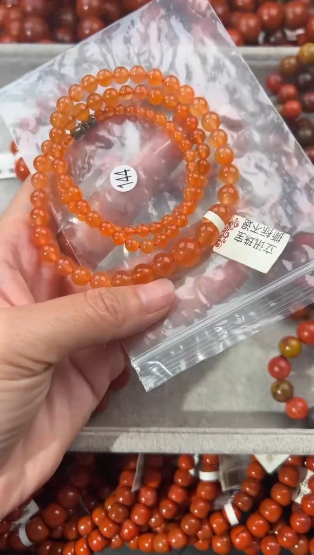南红玛瑙手串未镶嵌10+