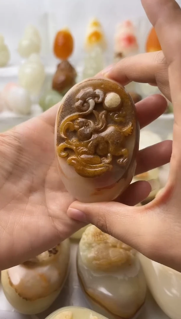 石材方解石手把件不退换兔