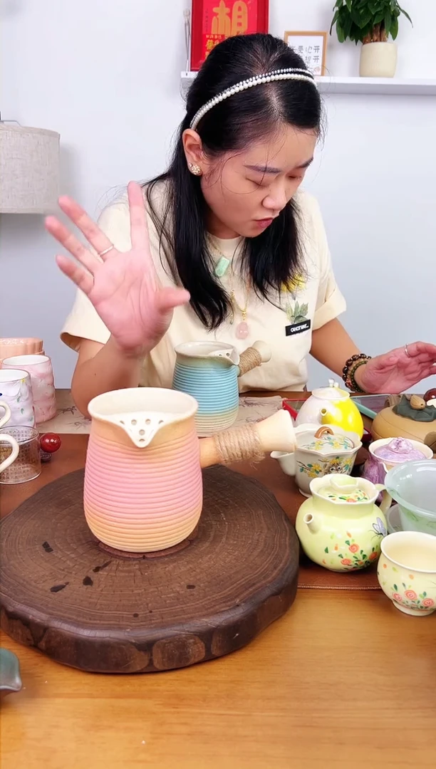 【老板娘福利乱炸】秋天粉色烤奶壶