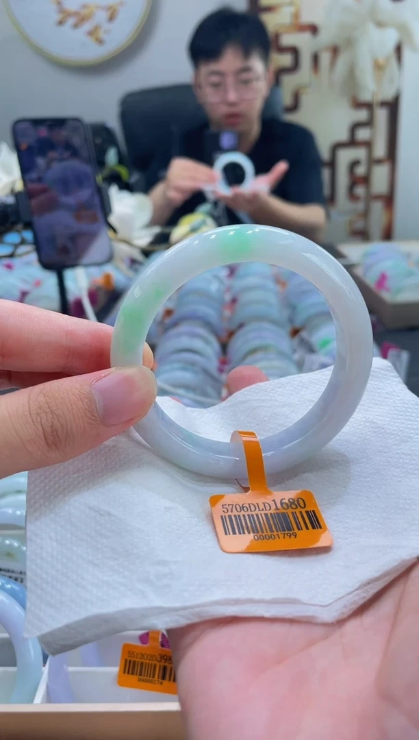未镶嵌手镯翡翠105-57