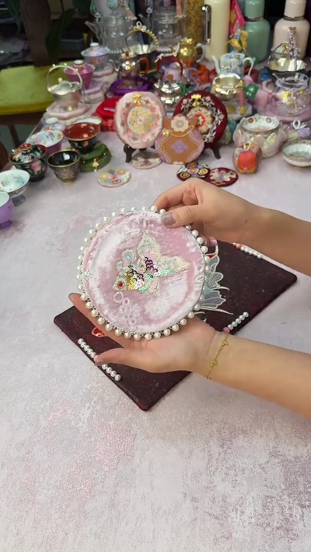 69锦鲤钉珠杯垫