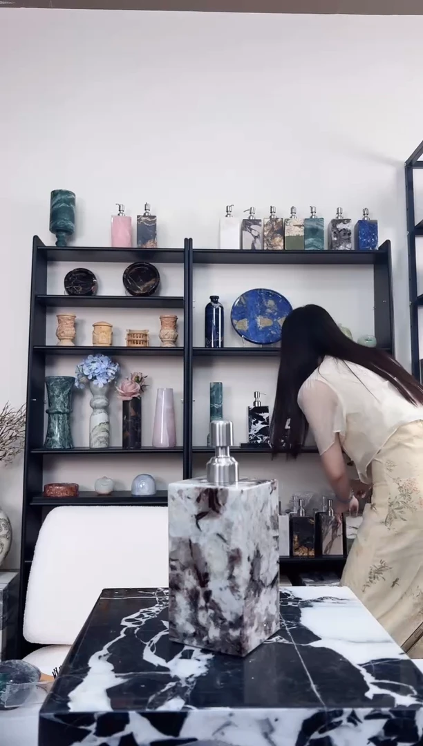 石材千山暮雪乳液器011