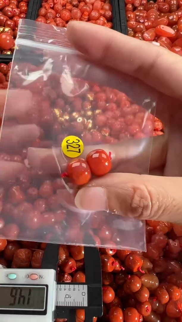 【闪购商品】南红玛瑙颈饰未镶嵌1