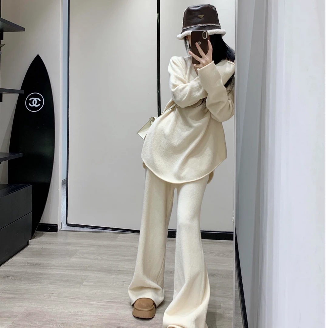 早秋装搭配一整套休闲时尚上衣洋气微喇叭裤盐系轻熟风两件套装女