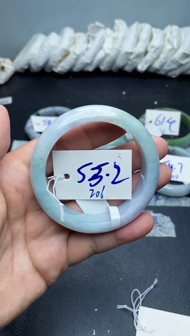 未镶嵌手镯翡翠206
