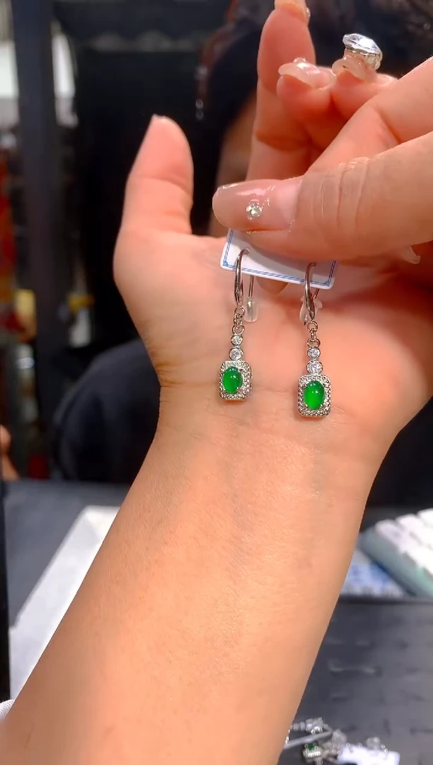 【闪购商品】定制翡翠未镶嵌6-多样性发货（发其一 ）