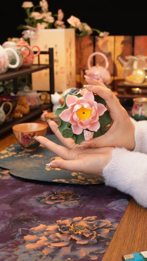 【闪购商品】大号粉色荷花摆件·······