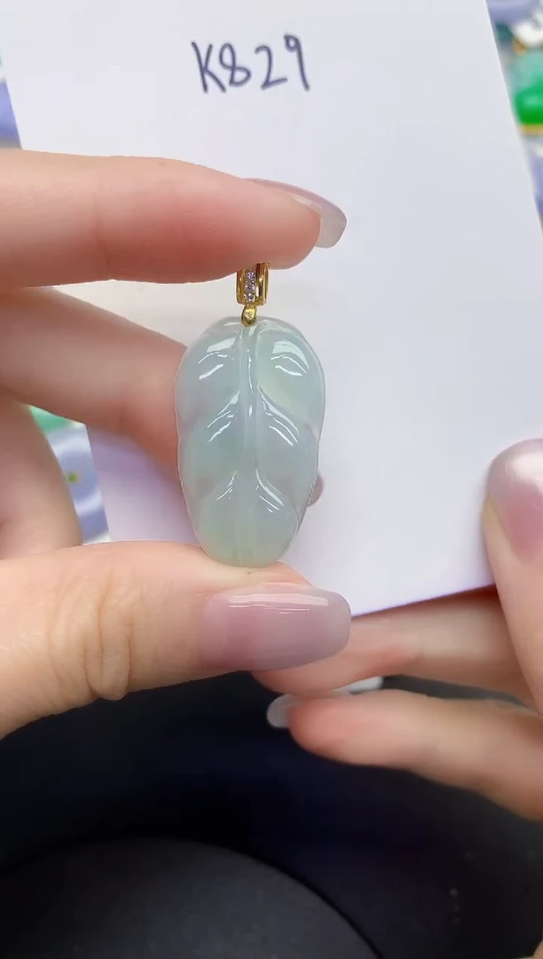 颈饰未镶嵌翡翠缅甸天然翡翠A货