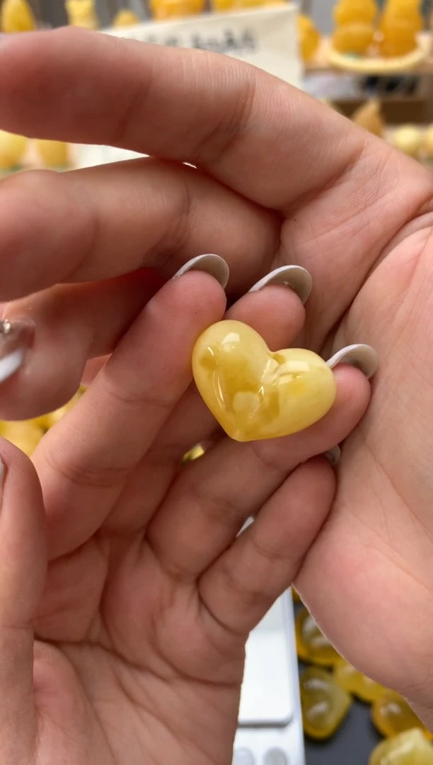 琥珀未镶嵌珠宝奇石040琥珀蜜蜡微瑕