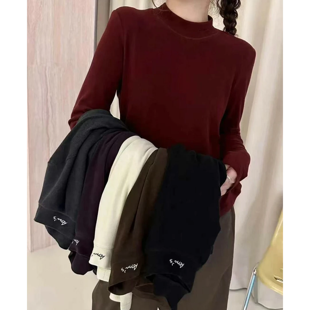 A1818安可拉红植绒A领刺绣打底T恤