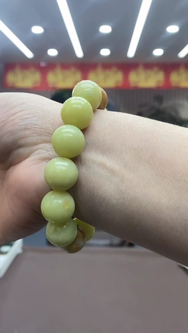 未镶嵌蛇纹石玉手串多样式发货随机发一
