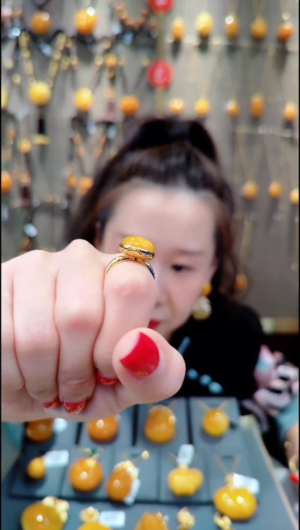 【闪购商品】蜜蜡戒指银S925镀金镶嵌A414蜜蜡戒指