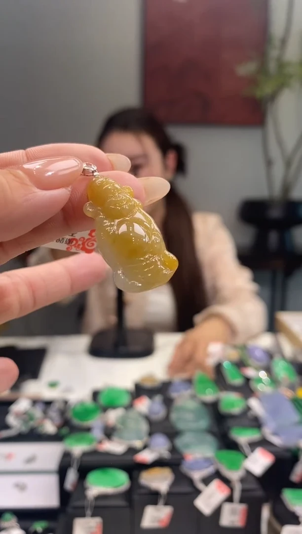 翡翠18K金镶嵌吊坠(不含链)财爷爷