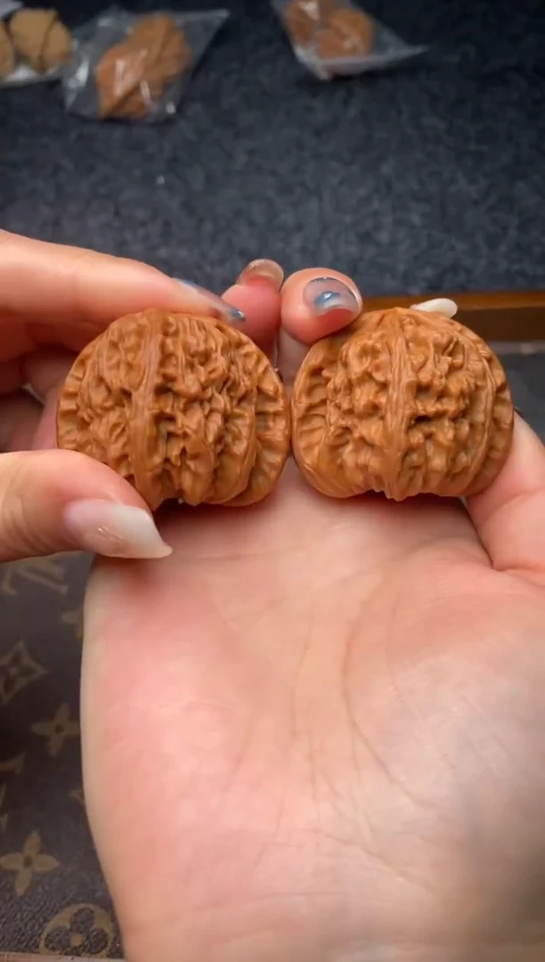 把件文玩核桃B190号44尺白狮子