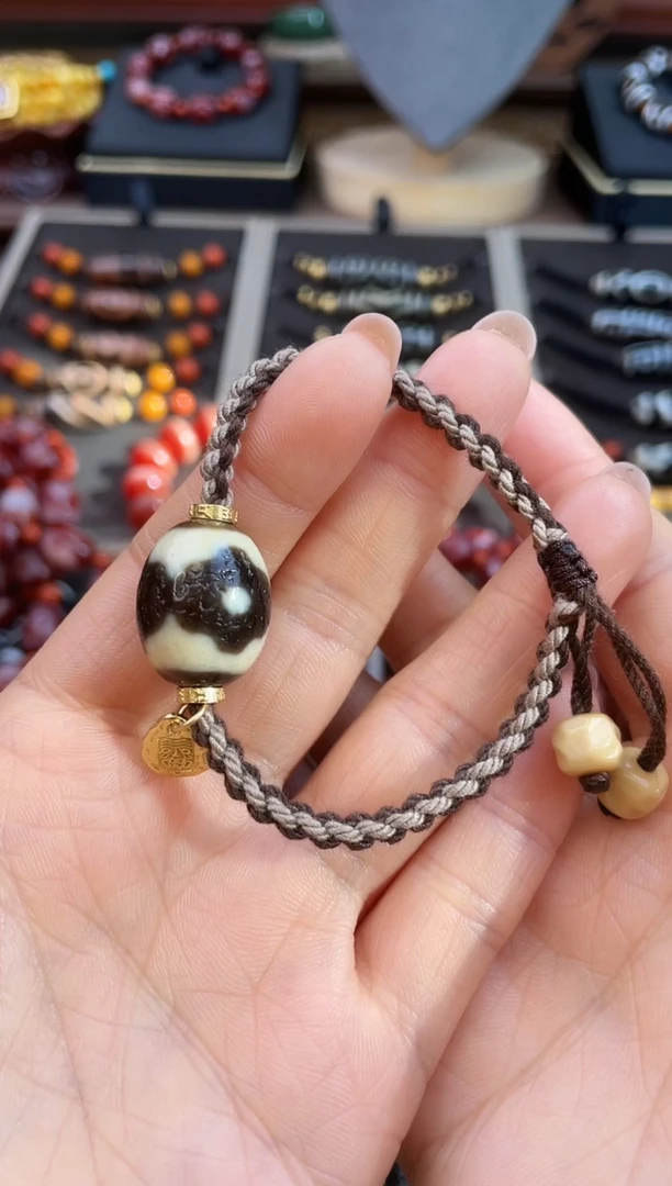 未镶嵌手链玛瑙/玉髓美泓精品高油牙黄坦诚三眼手链