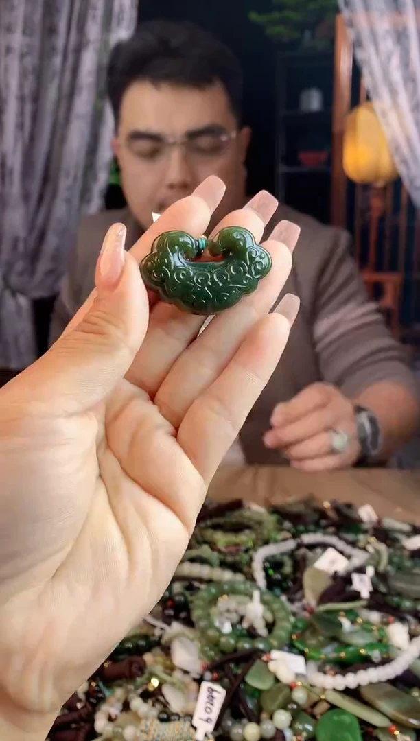 【闪购商品】和田玉挂件未镶嵌多样性发货拍一发一