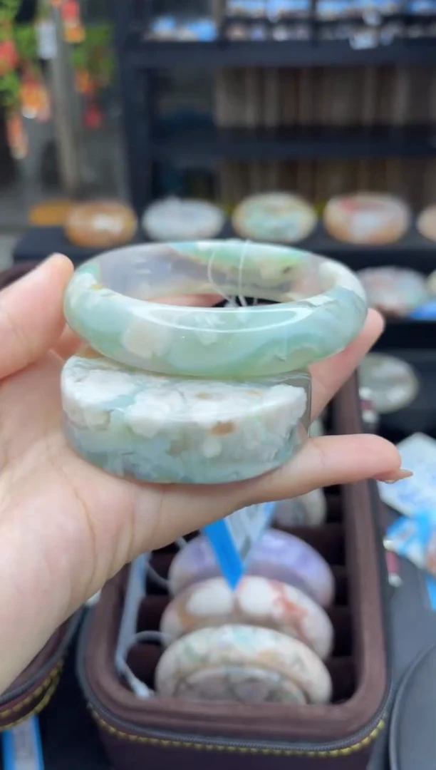 【闪购商品】石英质玉手镯未镶嵌887（59圈赠送镯心）