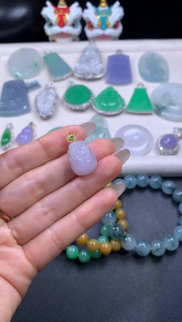 吊坠(不含链)18K金镶嵌翡翠