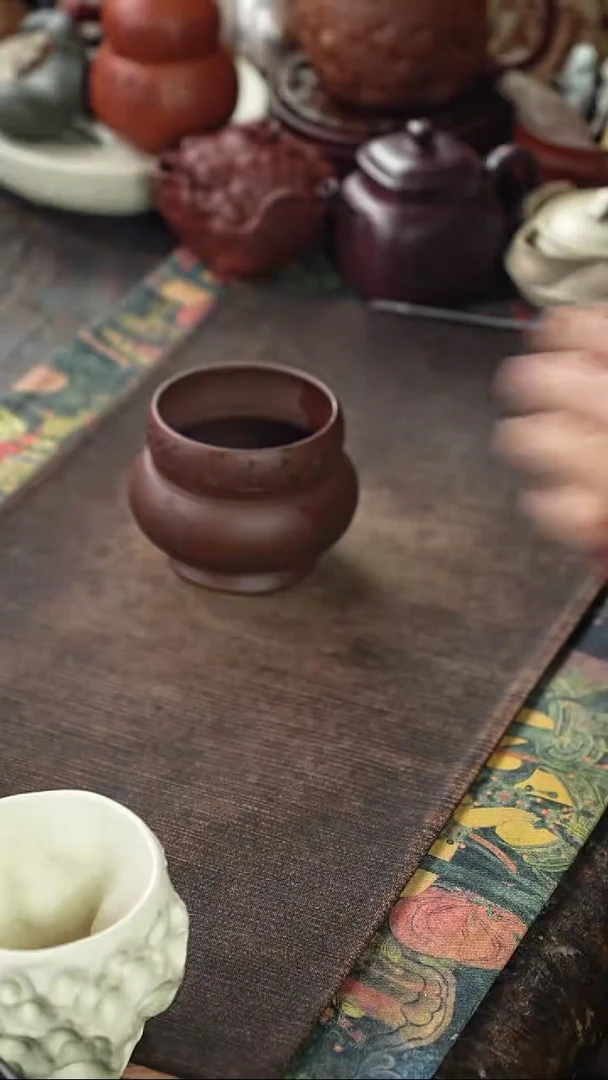 底槽清刻绘多子多福紫砂杯234324