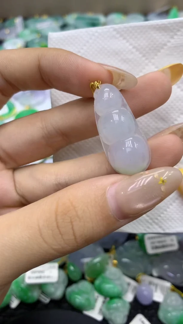 颈饰18K金镶嵌翡翠天然缅甸翡翠A货