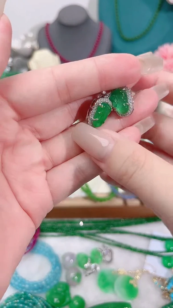 翡翠银S925镶嵌耳饰叶子99