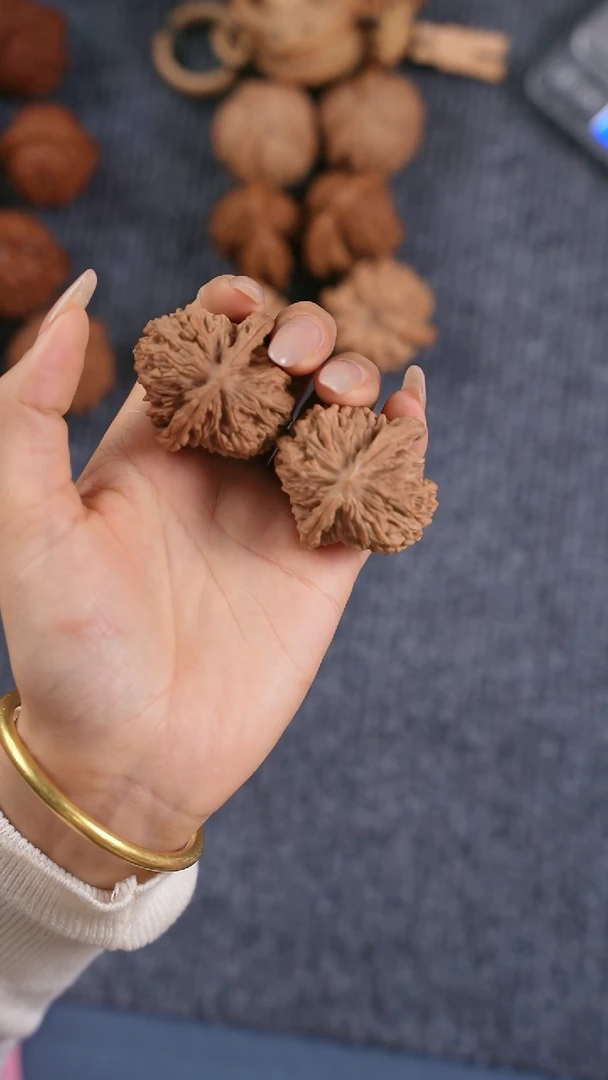 【闪购商品】文玩核桃吊坠qing睐文玩核桃精品四座楼9.9