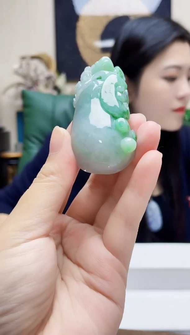 未镶嵌定制翡翠吊坠74